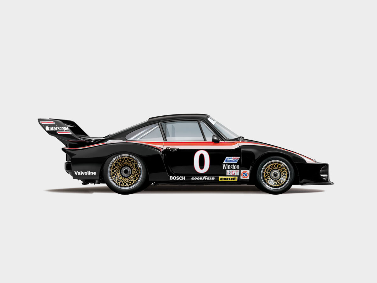 Porsche - 935